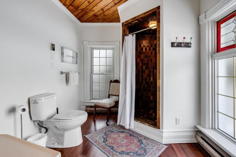 Shower, Toilet, Bathroom