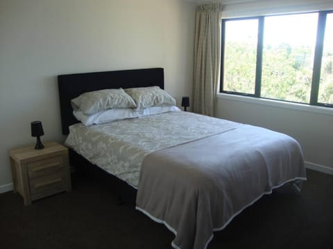 Skyline Apartments - Lower Apartment Apartment in Raglan