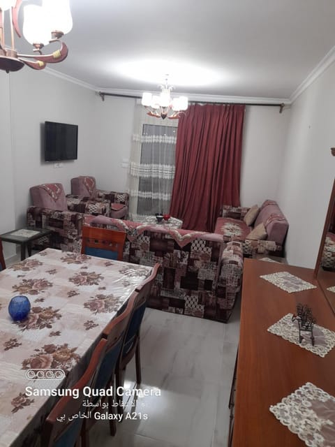 Communal lounge/ TV room, TV and multimedia, Living room, Seating area