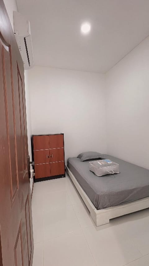 Vila Oma Bed and Breakfast in North Kuta