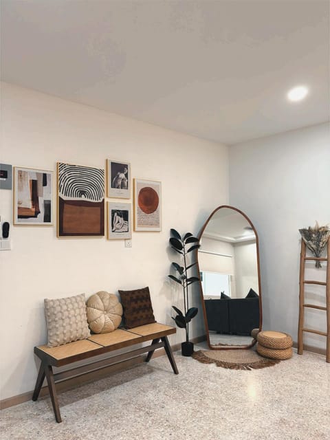Living room, Decorative detail