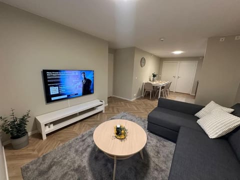 Communal lounge/ TV room, Living room, Seating area