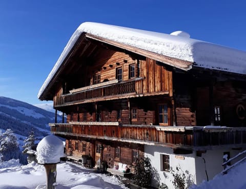 Property building, Winter