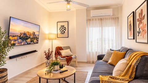 TV and multimedia, Seating area