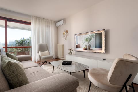 Communal lounge/ TV room, Communal lounge/ TV room, Living room