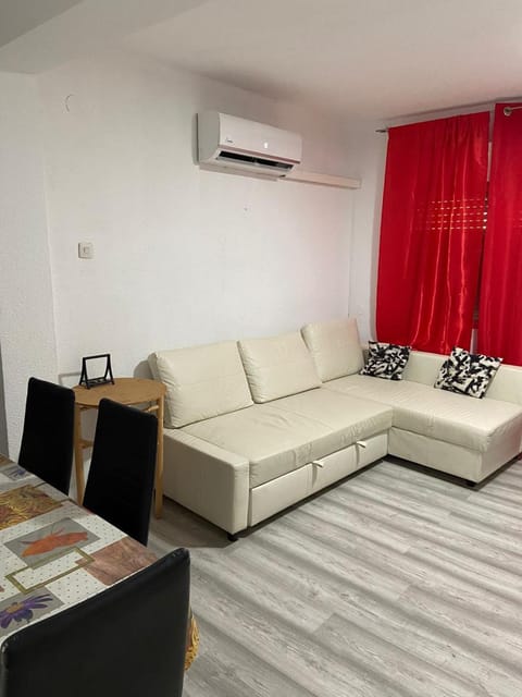 Piso para Trabajo en goodella Apartment in Madrid