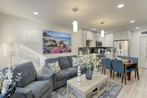 3957 Lighthouse Landing Duplex Apartment in Pacific Grove