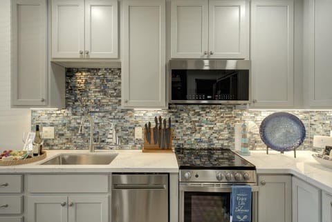 3957 Lighthouse Landing Duplex Apartment in Pacific Grove