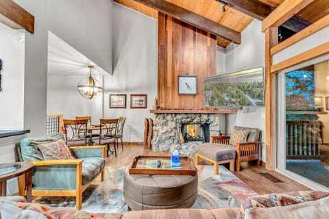 Tahoe Condo Near Skylandia Beach House in Dollar Point