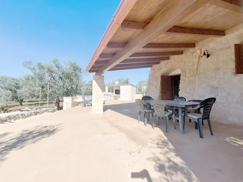 Property building, Patio, Day, View (from property/room), Balcony/Terrace, Dining area