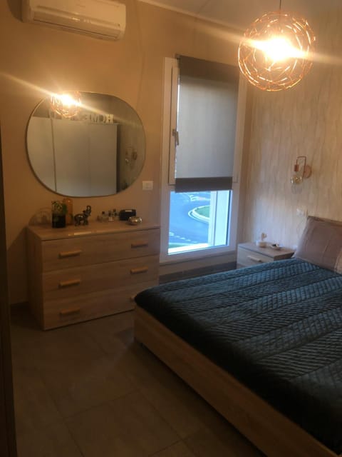 Bed, Photo of the whole room, Bedroom, air conditioner