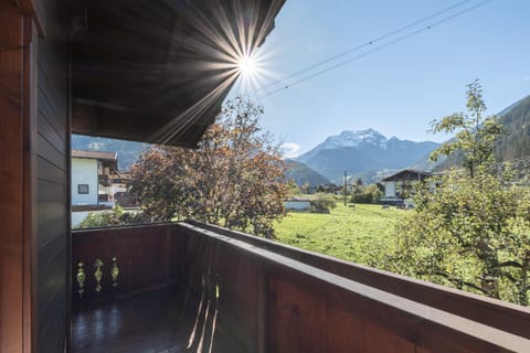 Day, Natural landscape, View (from property/room), Balcony/Terrace, Mountain view