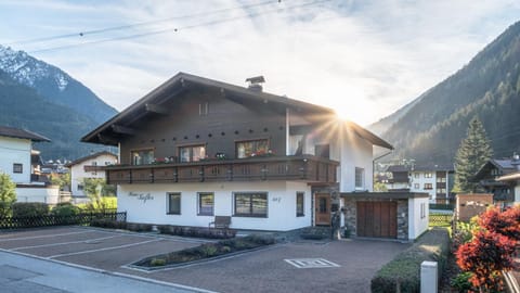 Property building, Parking