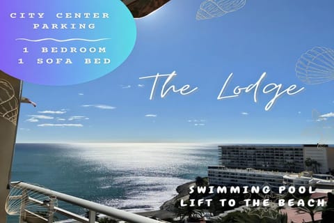 Pool view, Sea view