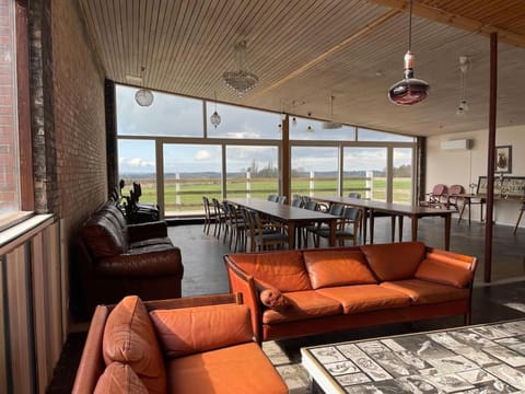 Eventyrligt og rummeligt hus med havudsigt Villa in Zealand