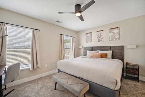 Spacious 8BR 8BA Combined Condos in Traverse City House in Michigan