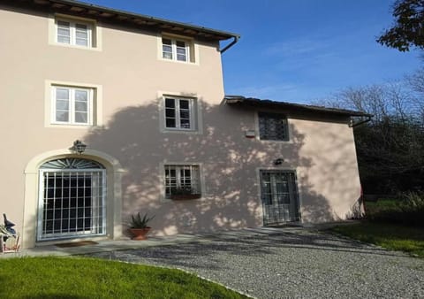 Denisoph Apartment Apartment in Lucca