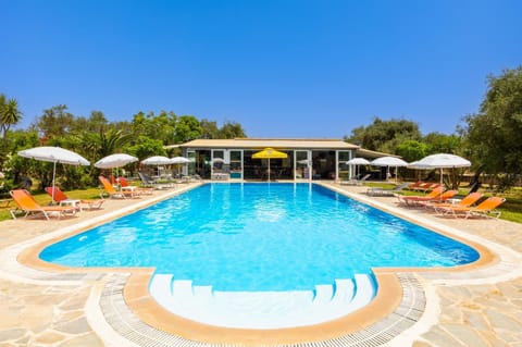 Swimming pool, Swimming pool, sunbed