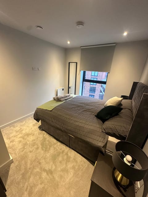Luxurious 2 Bedroom Apartment Apartment in Salford