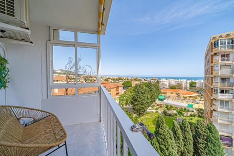 Property building, Day, Natural landscape, View (from property/room), Balcony/Terrace, City view, Sea view
