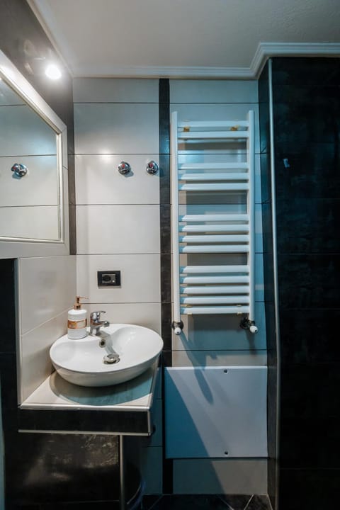 Vila Dhimitri 2 Apartment in North Macedonia