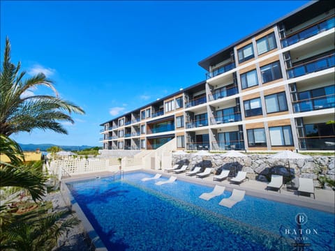 Property building, Pool view, Swimming pool