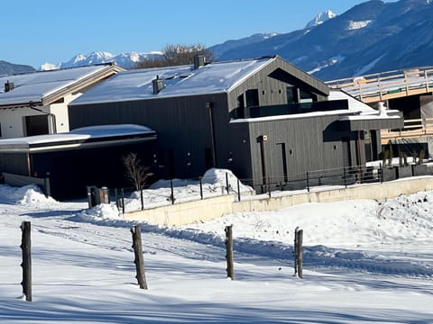 NEW! Apartment Alpinero 405 by we rent Apartment in Piesendorf