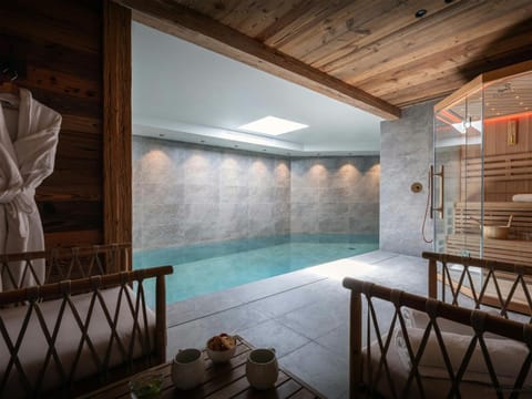 Sauna, Swimming pool