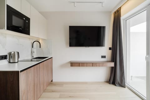 TV and multimedia, Kitchen or kitchenette