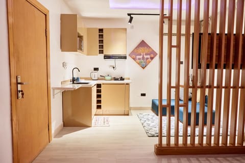 Kitchen or kitchenette, Living room