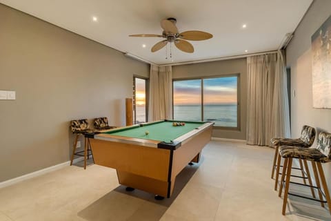 4 Bedroom Villa Cramond in Camps Bay House in Camps Bay
