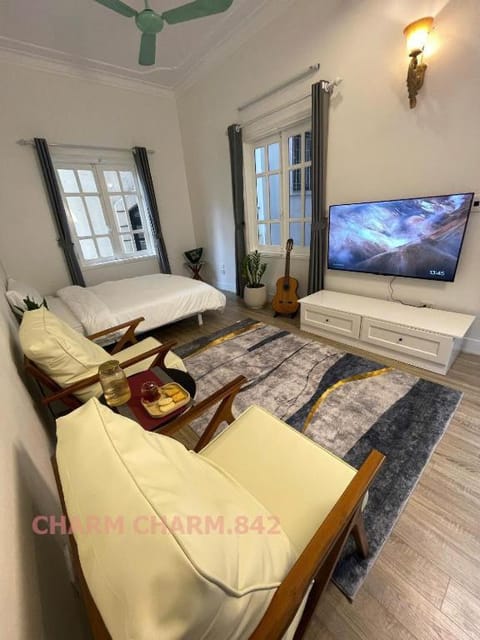 Communal lounge/ TV room, Living room, Bedroom