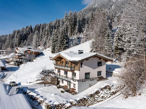 Property building, Winter