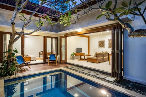Living room, Seating area, Pool view, Swimming pool, sunbed