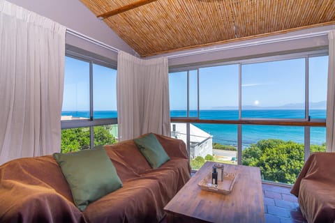 Garden, Living room, Sea view