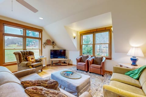 The Coolidge Barn House in Plymouth