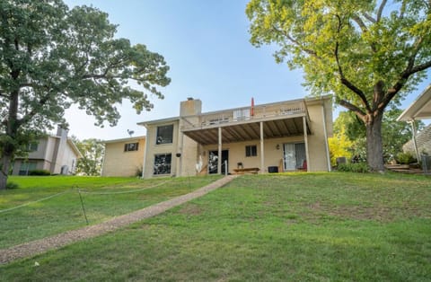 Lakeview Escape at Phadral House in Rockwell