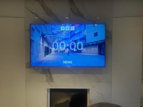 Communal lounge/ TV room, TV and multimedia