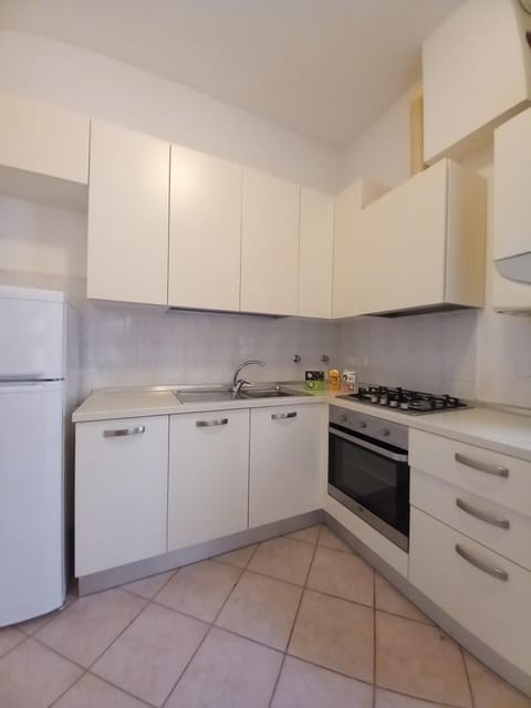 Kitchen or kitchenette, Breakfast, dishwasher, oven, pet friendly, stove