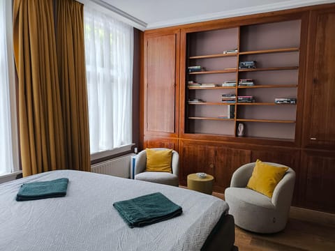 Blue Wave Stay - Free Parking Vacation rental in The Hague