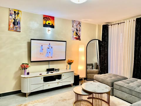 Communal lounge/ TV room, TV and multimedia, Living room