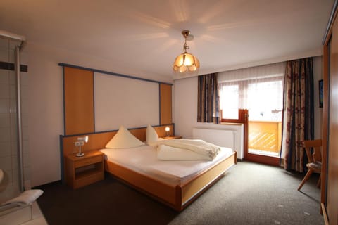 Ferienwohnung im Zentrum von Kappl Paznauntal PAZN100 by FeWo-PLAN Apartment in Canton of Grisons