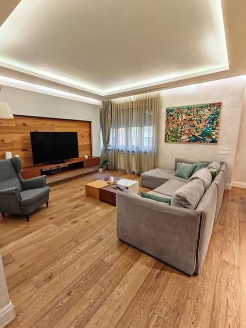 TV and multimedia, Seating area