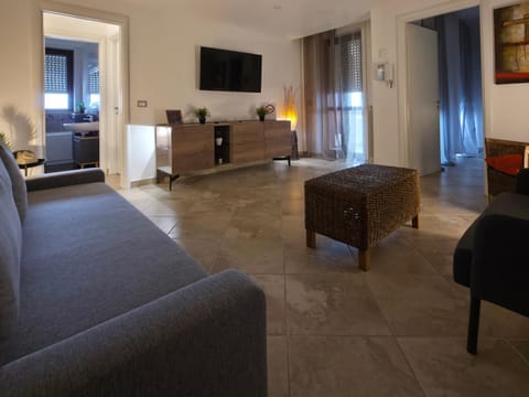 TV and multimedia, Living room, Seating area, Evening entertainment, Entertainment, heating, internet, air conditioner