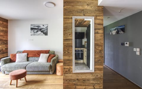 Communal lounge/ TV room, Living room