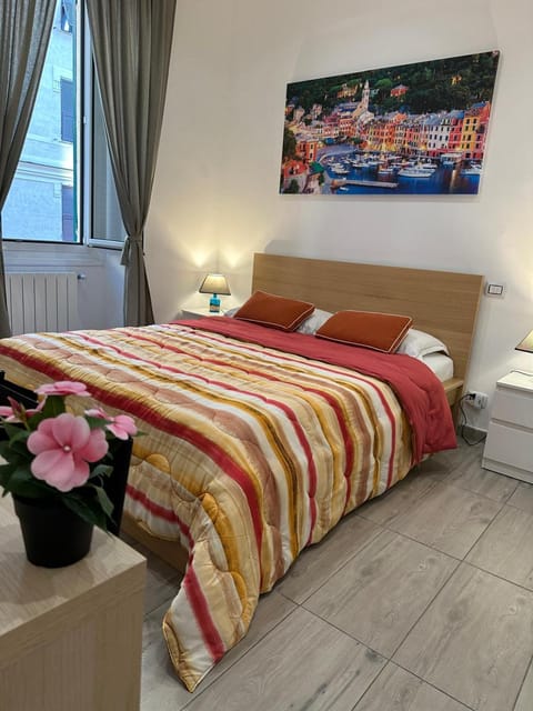 Ferry Terminal Rooms Bed and Breakfast in Genoa