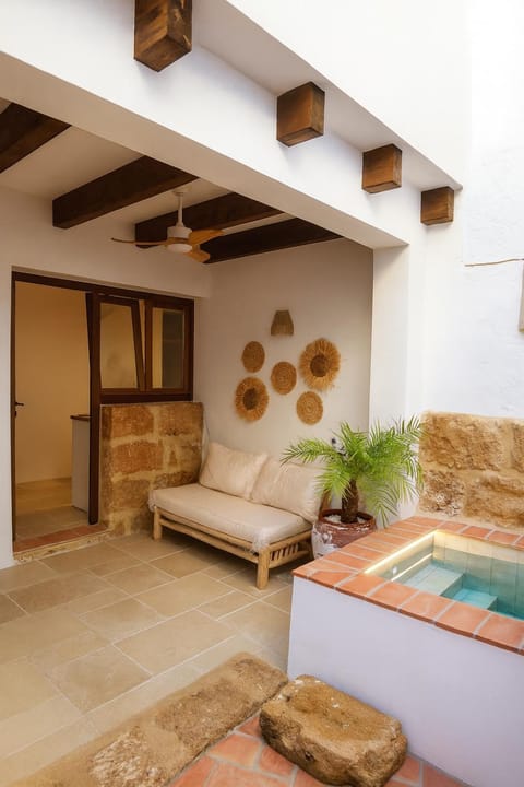 Patio, Swimming pool