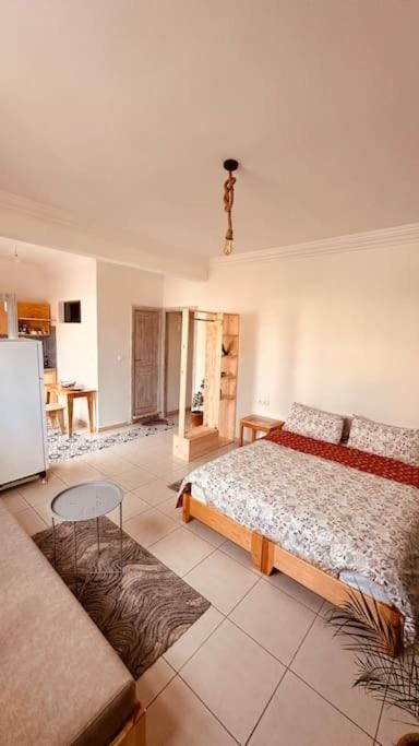 Living room, Photo of the whole room, Bedroom