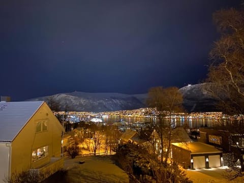 City view, Mountain view