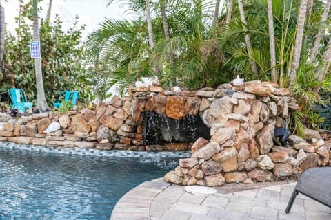 Day, Natural landscape, Pool view, Swimming pool, Swimming pool
